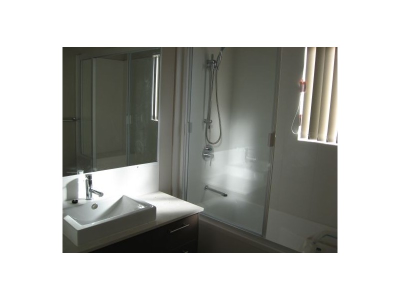 8 Bay Breeze Close, Wondunna QLD 4655