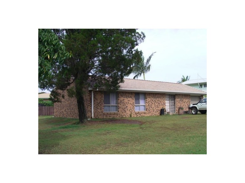 18 URANGAN STREET, Torquay QLD 4655