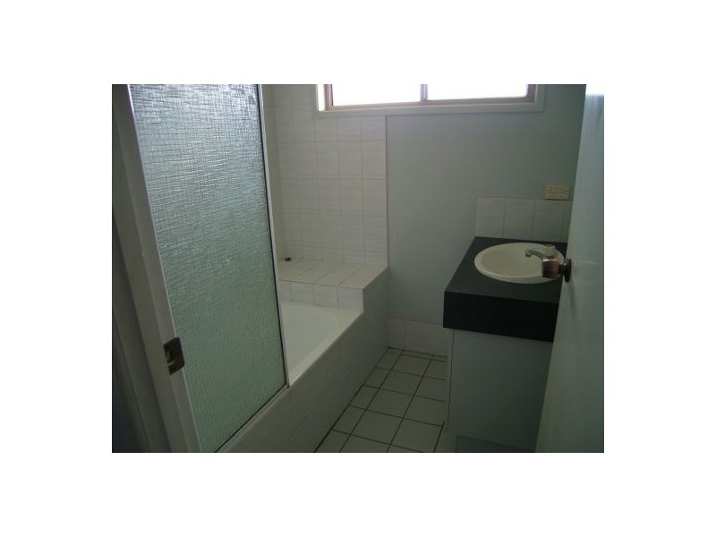 18 URANGAN STREET, Torquay QLD 4655