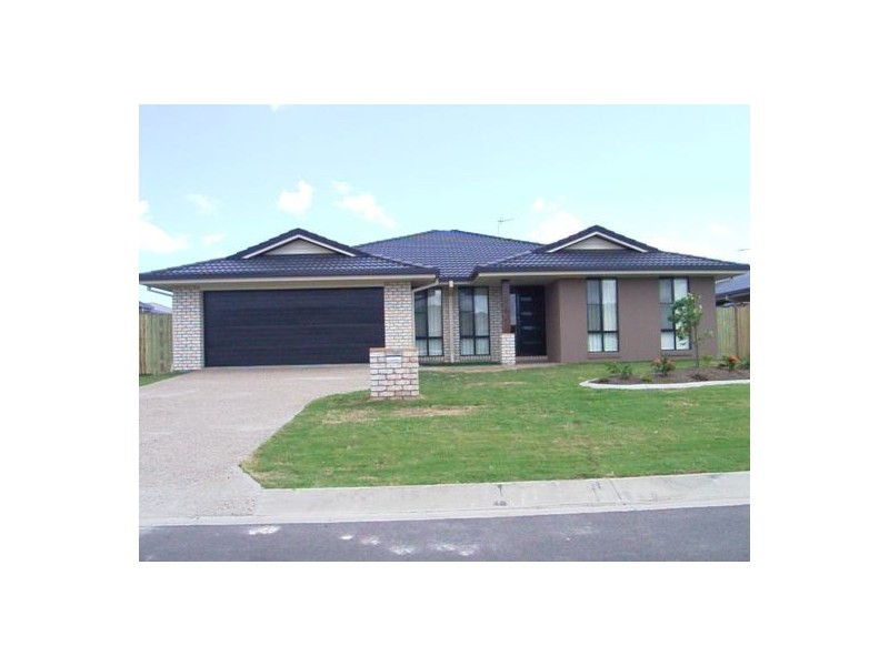 6 Wongala Way, Mariner’s Cove, Eli Waters QLD 4655