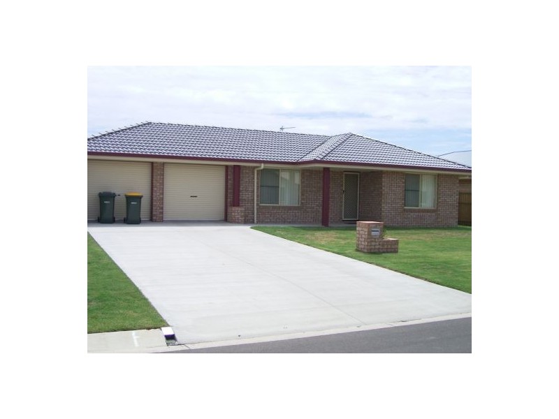 37 GUNSYND WAY, Point Vernon QLD 4655
