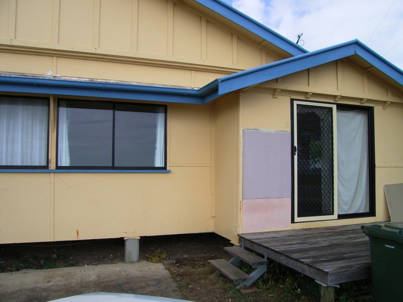 563 ESPLANADE, Urangan QLD 4655