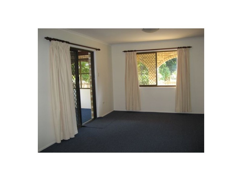60 SPENCE STREET, Point Vernon QLD 4655