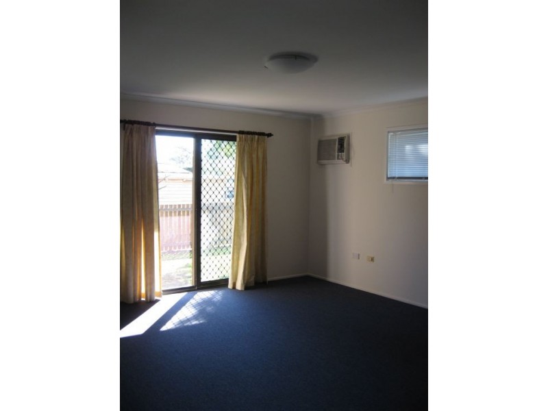 60 SPENCE STREET, Point Vernon QLD 4655