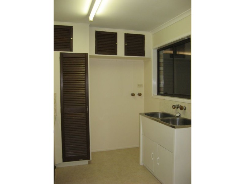 60 SPENCE STREET, Point Vernon QLD 4655