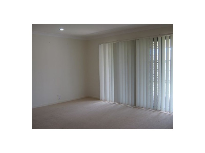 3 GOLDEN GROVE COURT, Eli Waters QLD 4655