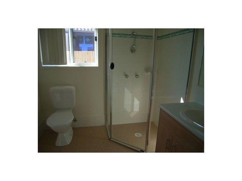 18 GOLDEN GROVE COURT, Eli Waters QLD 4655