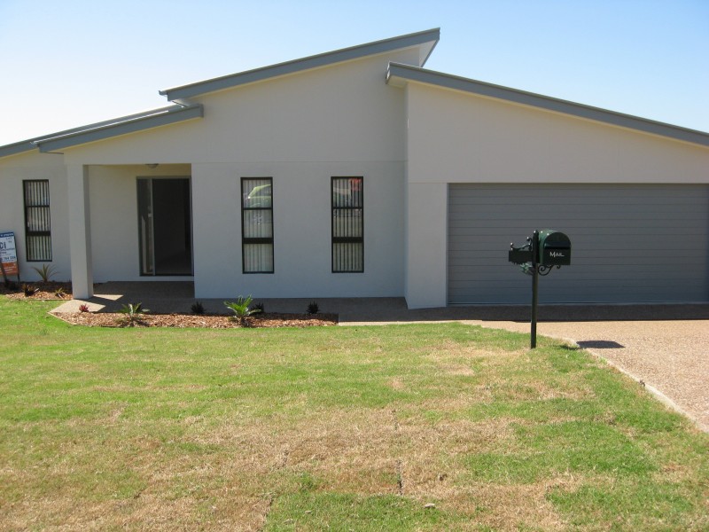 16 BAY PARK DRIVE, Wondunna QLD 4655