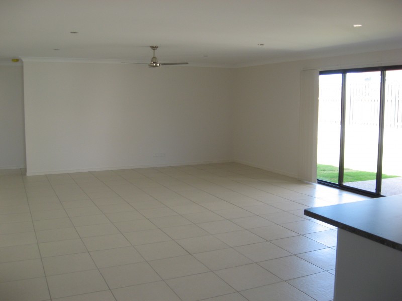 16 BAY PARK DRIVE, Wondunna QLD 4655