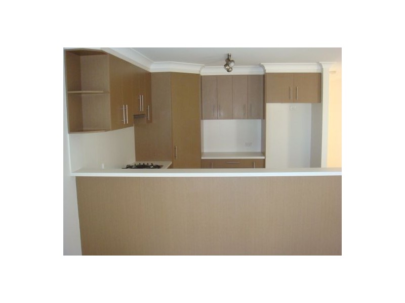1/9 Golden Grove Ct, Eli Waters QLD 4655