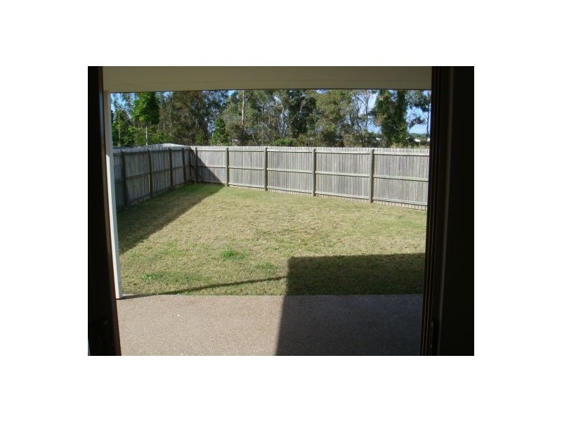 1/9 Golden Grove Ct, Eli Waters QLD 4655