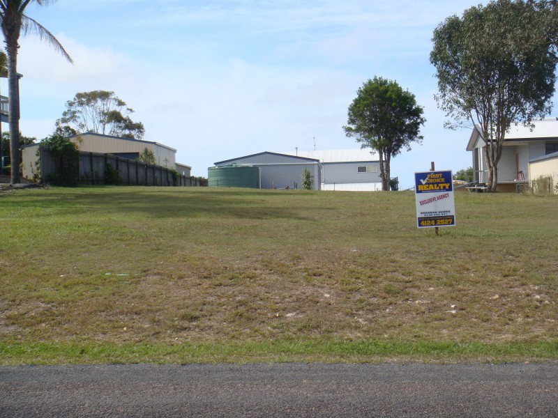 12 Pacific Dr, Booral QLD 4655