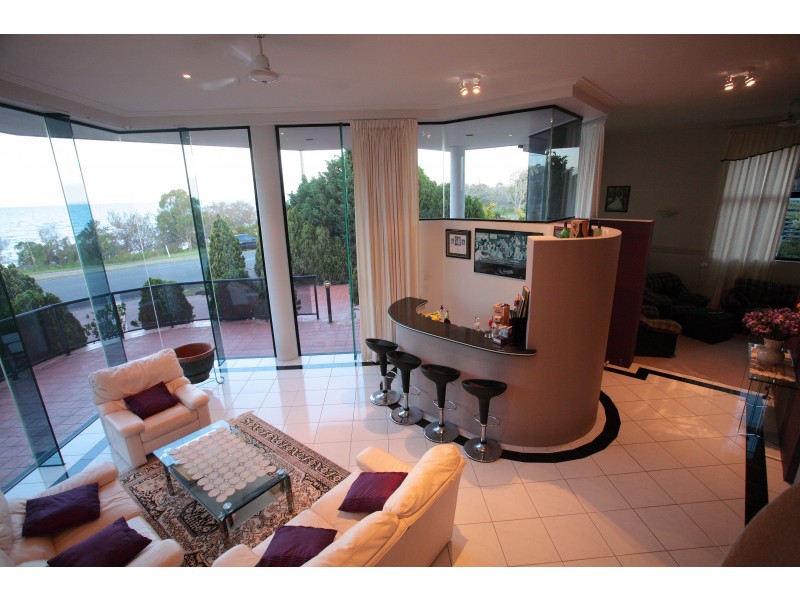 Point Vernon QLD 4655