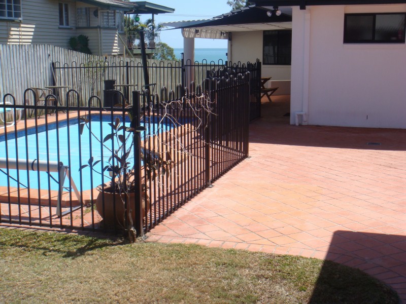 Point Vernon QLD 4655