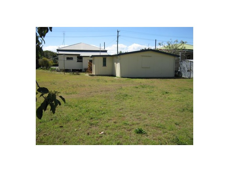 51 KING STREET, Urangan QLD 4655