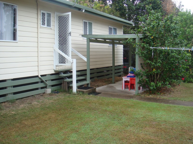 4 Bunker Ave, Urraween QLD 4655