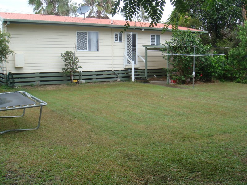 4 Bunker Ave, Urraween QLD 4655
