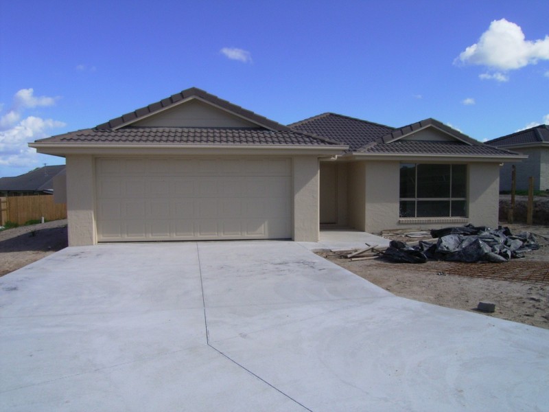 28 BAYRIDGE HEIGHTS ROAD, Wondunna QLD 4655