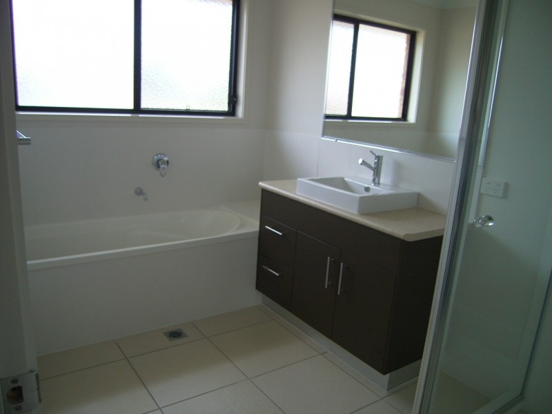 2 BIANCA COURT, Torquay QLD 4655