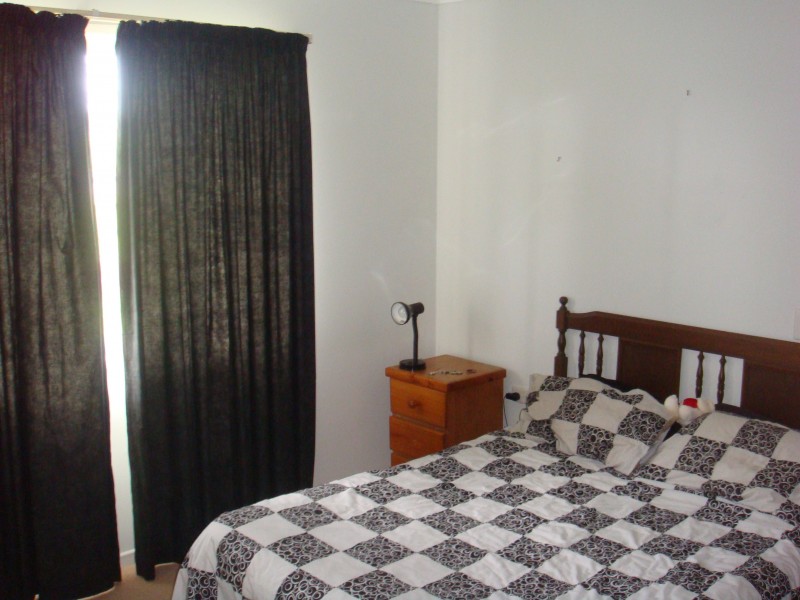 11 Honiton, Torquay QLD 4655