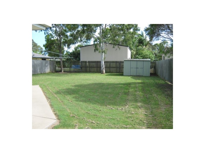 2 61 Corser Street, Point Vernon QLD 4655