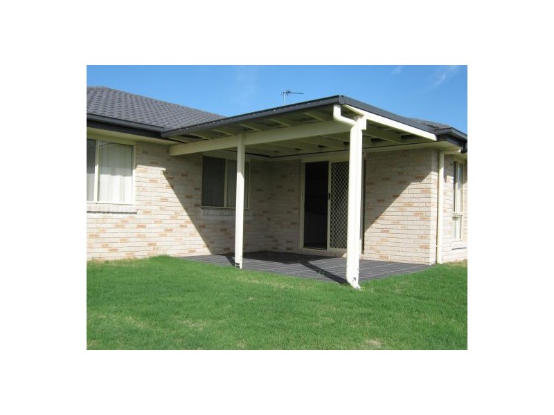 16 BAYRIDGE HEIGHTS ROAD, Wondunna QLD 4655