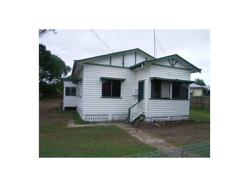 41 SHELL STREET, Urangan QLD 4655