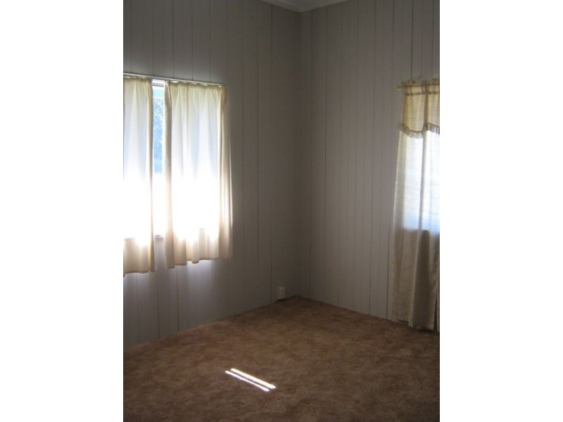 41 SHELL STREET, Urangan QLD 4655