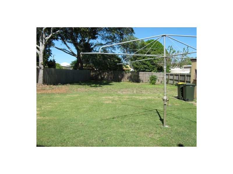 41 SHELL STREET, Urangan QLD 4655