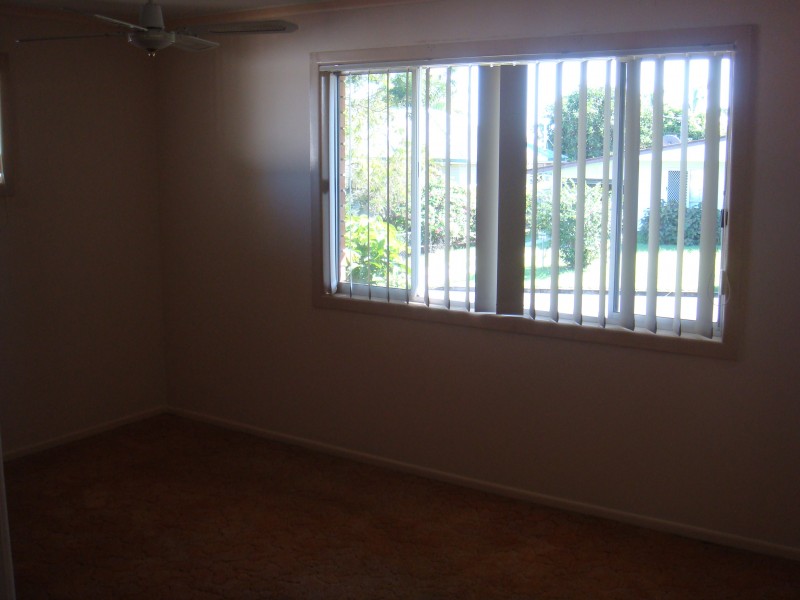 24 John, Scarness QLD 4655