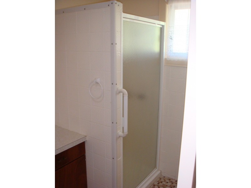 24 John, Scarness QLD 4655