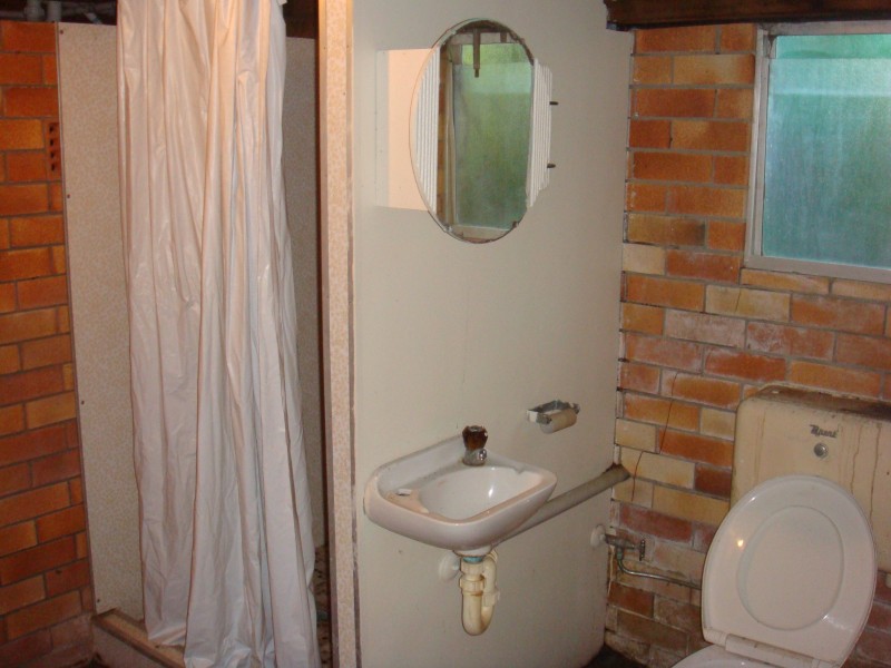 24 John, Scarness QLD 4655