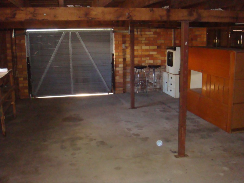 24 John, Scarness QLD 4655