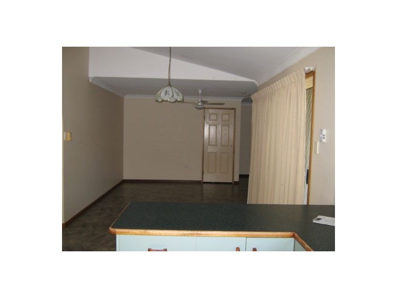 188 TRURO STREET, Urangan QLD 4655