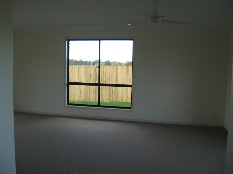3 BEAGLE AVENUE, Kawungan QLD 4655