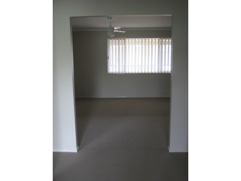 12 STEEL STREET, Wondunna QLD 4655