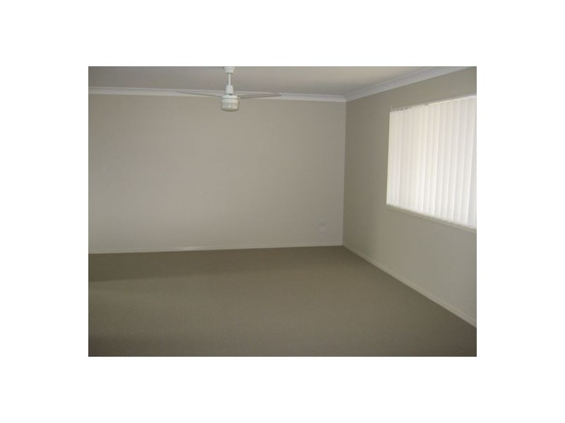 12 STEEL STREET, Wondunna QLD 4655