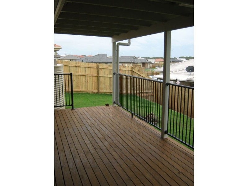 12 STEEL STREET, Wondunna QLD 4655