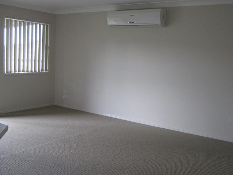 8 STEEL STREET, Wondunna QLD 4655
