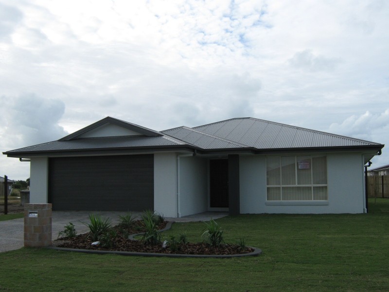 48 BOUNTY CCT, Eli Waters QLD 4655