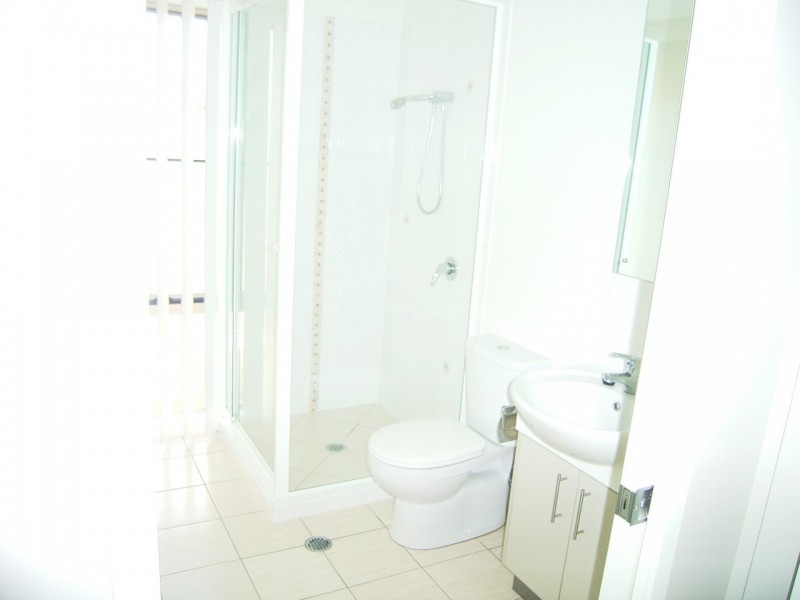 2 Endeavour Way, Eli Waters QLD 4655