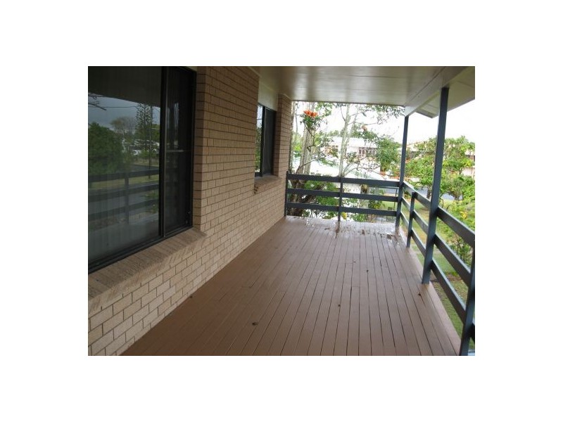 6A CROWN STREET, Scarness QLD 4655