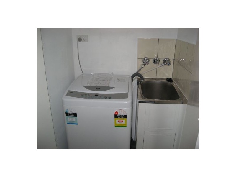 6A CROWN STREET, Scarness QLD 4655