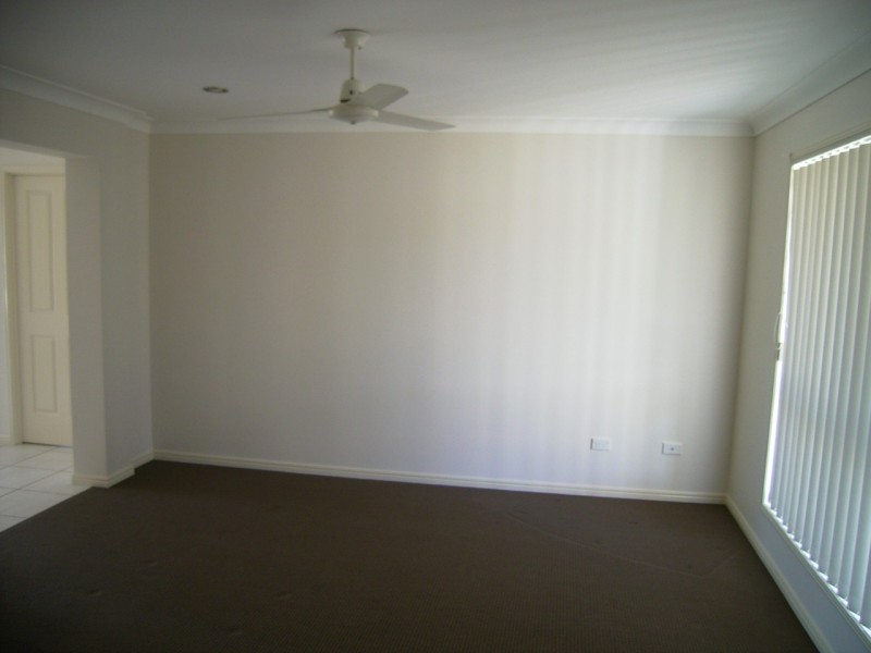 12 TRILL COURT, Urangan QLD 4655