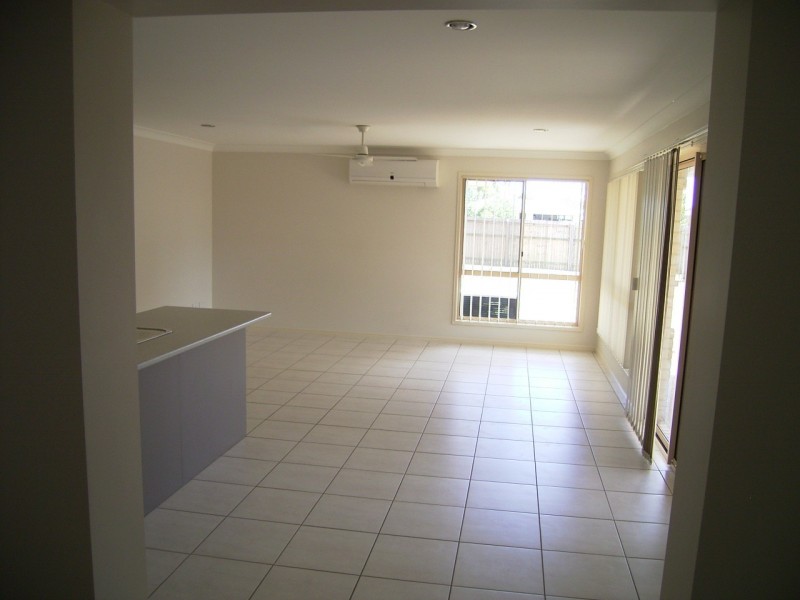 12 TRILL COURT, Urangan QLD 4655