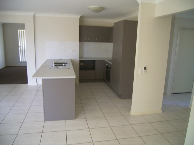 12 TRILL COURT, Urangan QLD 4655