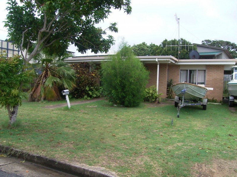 160 CYPRESS STREET, Urangan QLD 4655