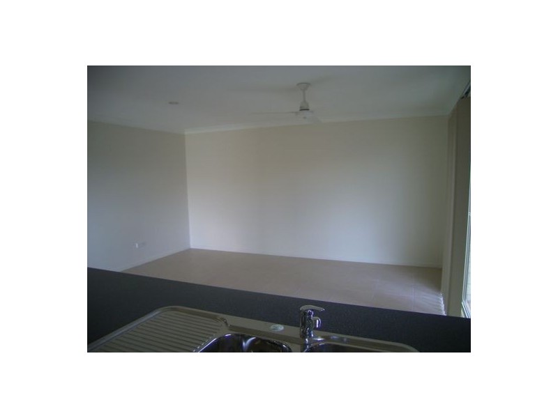 1/9 ISIS COURT, Eli Waters QLD 4655