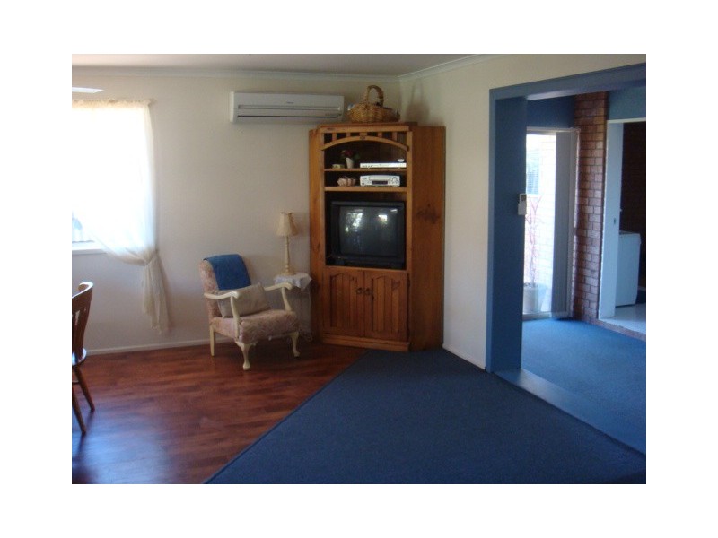 16 Desmond Dr, Toogoom QLD 4655