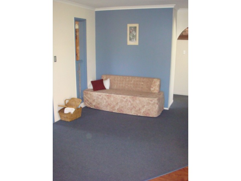 16 Desmond Dr, Toogoom QLD 4655